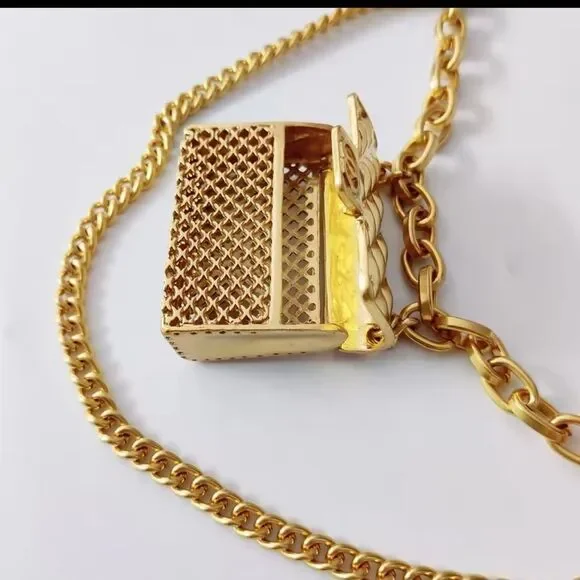 Anthropologie Fashion Tassel Gold Chain Belt with mini Bag. Trendy!high quality - Picture 9 of 17